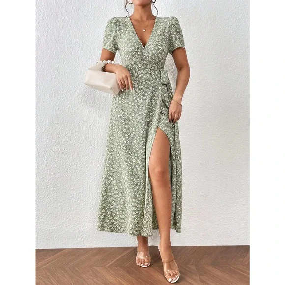 🌟 Frenchy Ditsy Floral Print Knot Side Wrap Dress - Picture 9 of 11